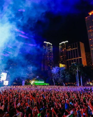 Candlelight: The Soundtrack of the 60s